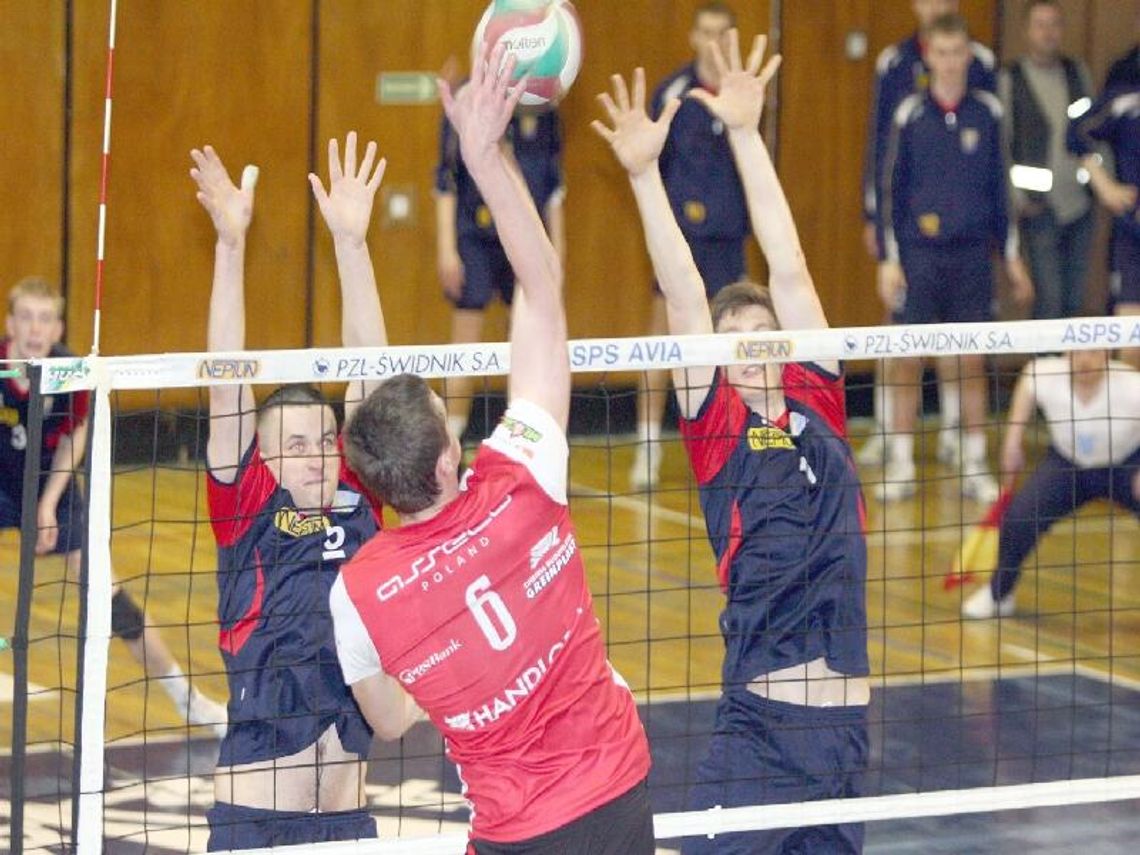 Avia Świdnik - AKS Rzeszów 3:0, rozstrzygnie piąty mecz