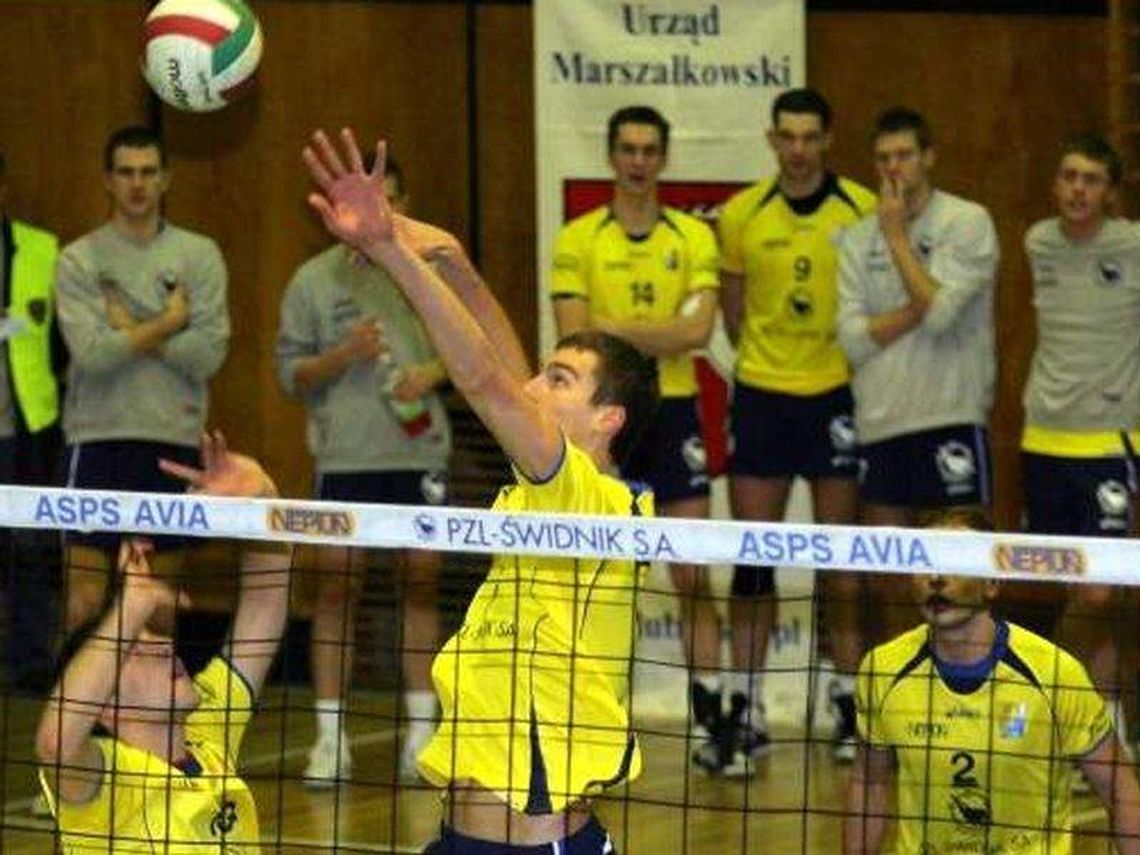 Avia Świdnik - Kęczanin Kety 0:3, spadek coraz bliżej Avia Świdnik - Kęczanin Kety 0:3, spadek coraz bliżej