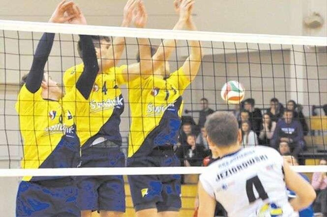 Avia Świdnik – KKS Kozienice 3:1. Zaskoczyli od drugiego seta