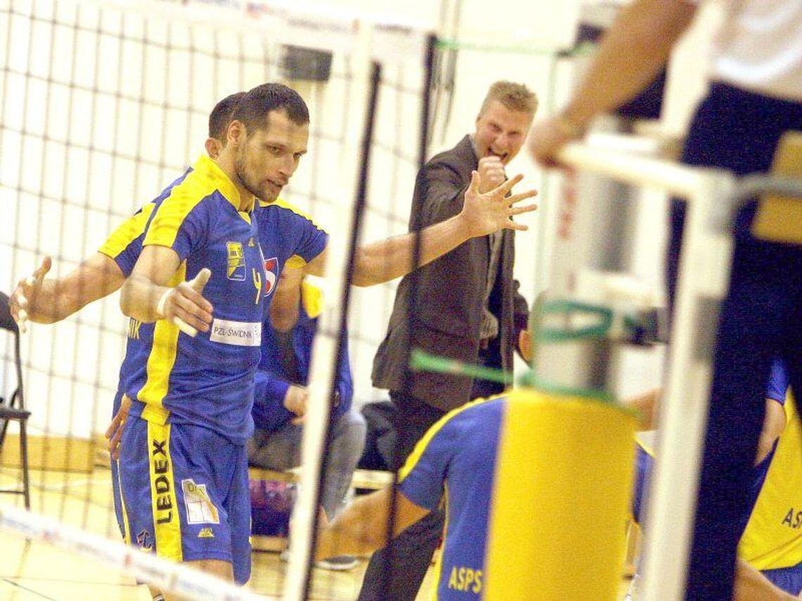 Avia Świdnik - MKS Będzin 3:2, Huragan – SKS Hajnówka 3:2