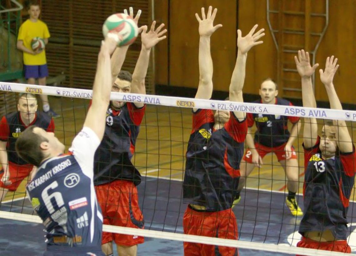 Avia Świdnik prowadzi z Karpatami Krosno 2-0, dwie porażki AZS Politechniki