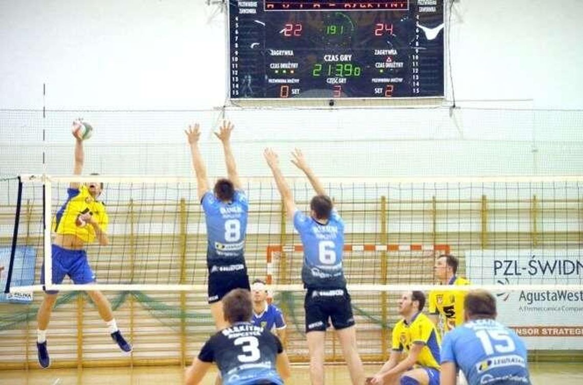Avia Świdnik przegrała z Błękitnymi Ropczyce 0:3 Avia Świdnik przegrała z Błękitnymi Ropczyce 0:3