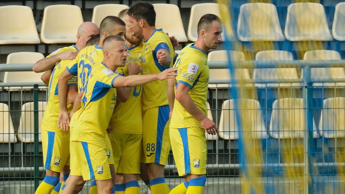 Avia Świdnik – Tomasovia 2:1. Lepsi nawet w dziesiątkę Avia Świdnik – Tomasovia 2:1. Lepsi nawet w dziesiątkę