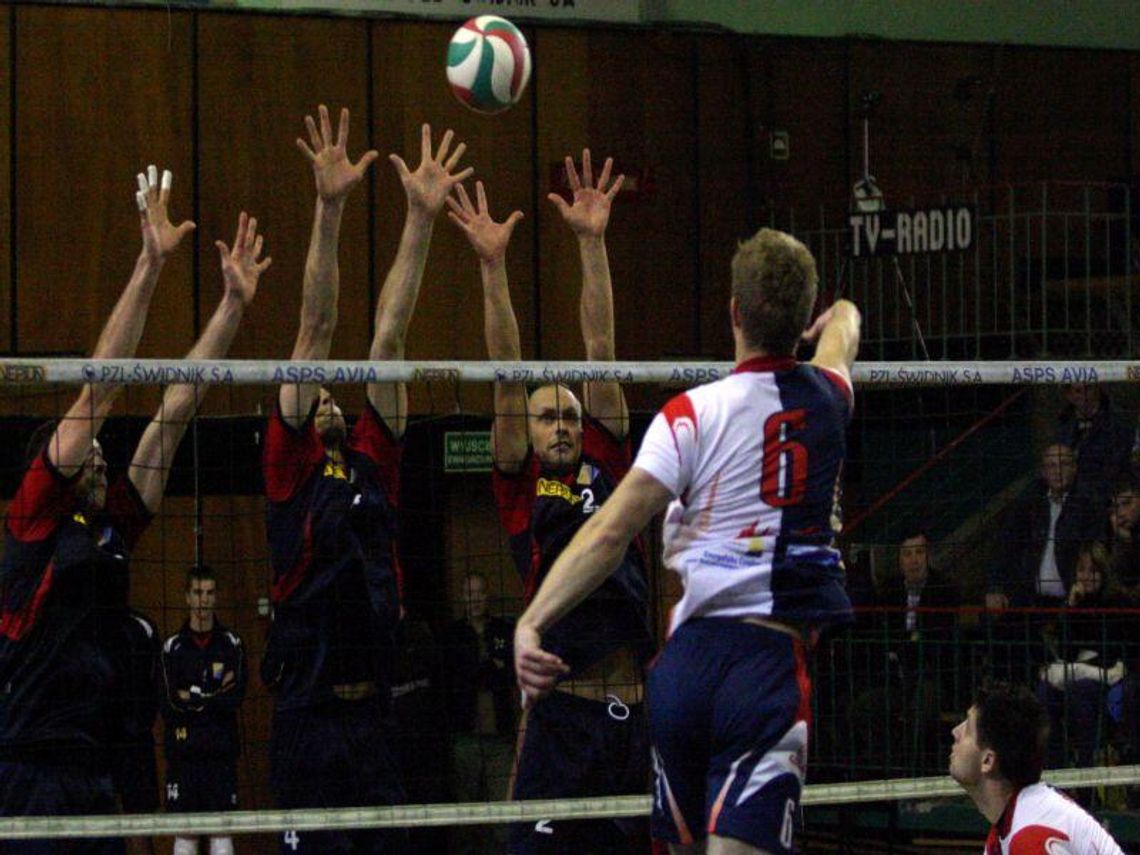 Avia Świdnik walczy o awans do finału play-off z Karpatami Krosno Avia Świdnik walczy o awans do finału play-off z Karpatami Krosno