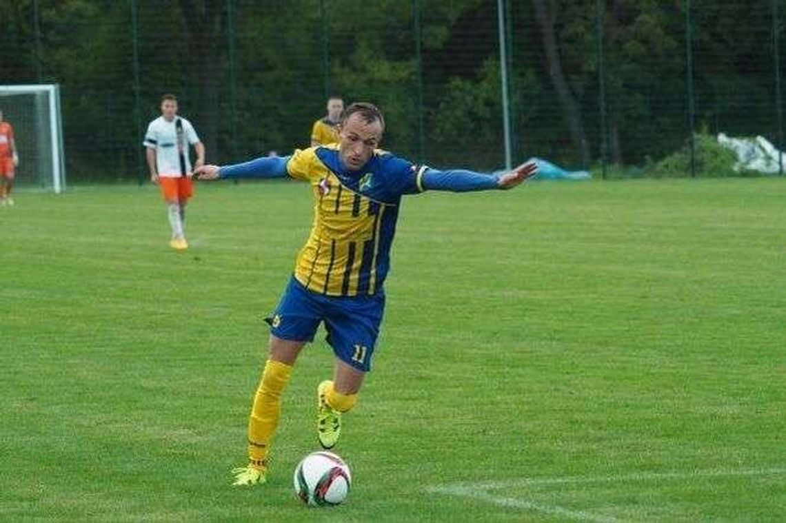 Avia w dziesiątkę zremisowała z Unią Tarnów 0:0