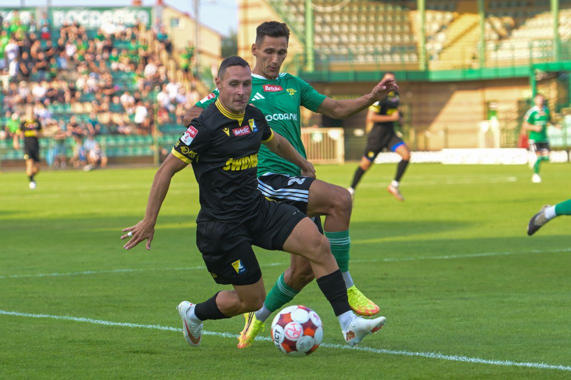 Avia wciąż liderem. Wyniki i tabela Betclic II Ligi po drugiej kolejce Avia wciąż liderem. Wyniki i tabela Betclic II Ligi po drugiej kolejce