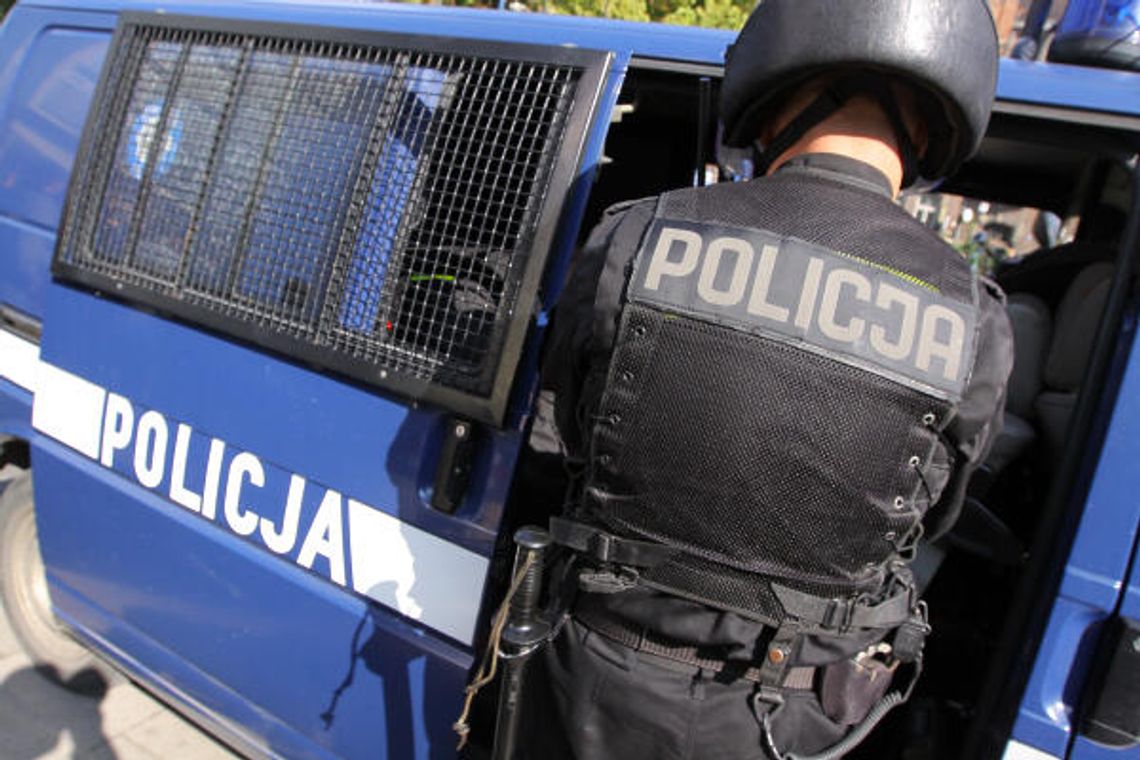 Awantura podczas koncertu na miasteczku akademickim Awantura podczas koncertu na miasteczku akademickim