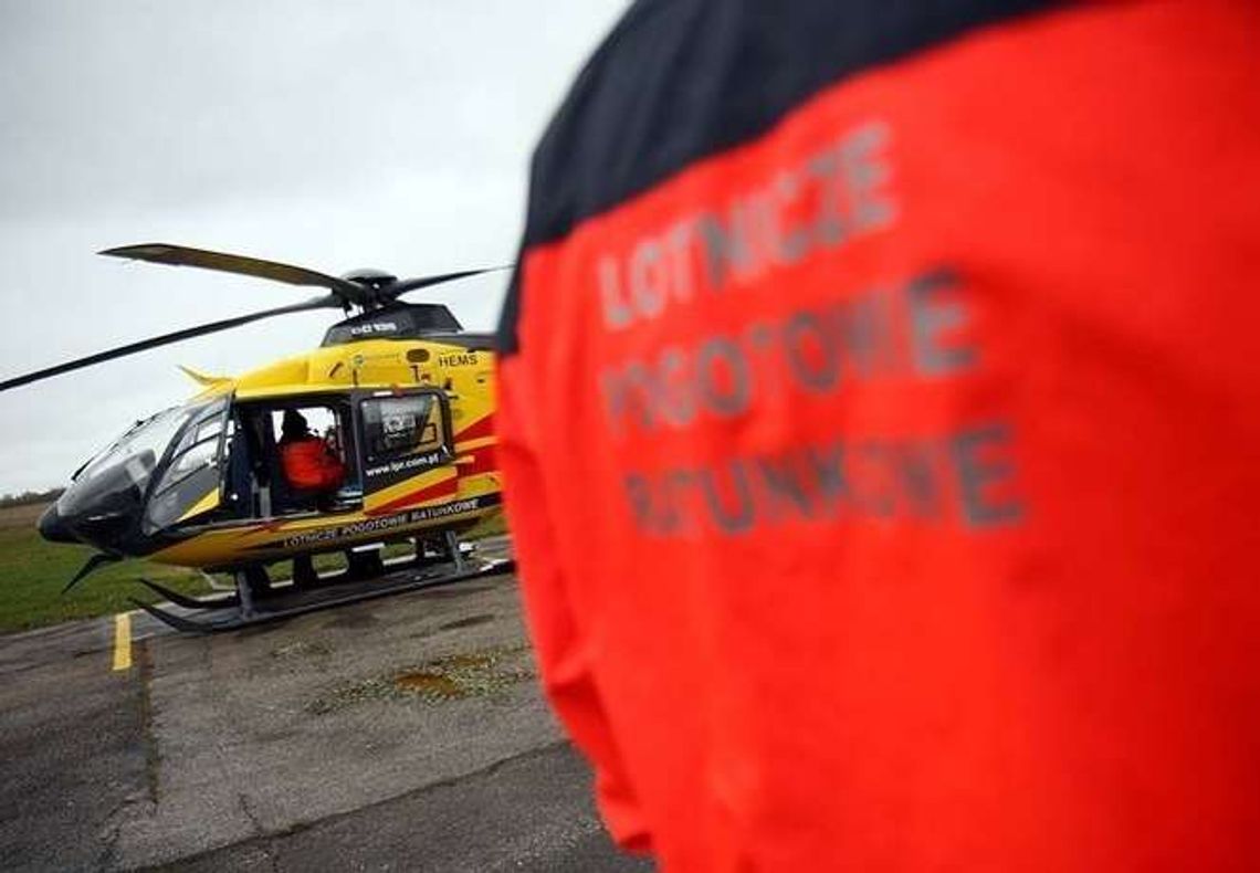 Awaryjne lądowanie szybowca. Pilot zabrany przez pogotowie