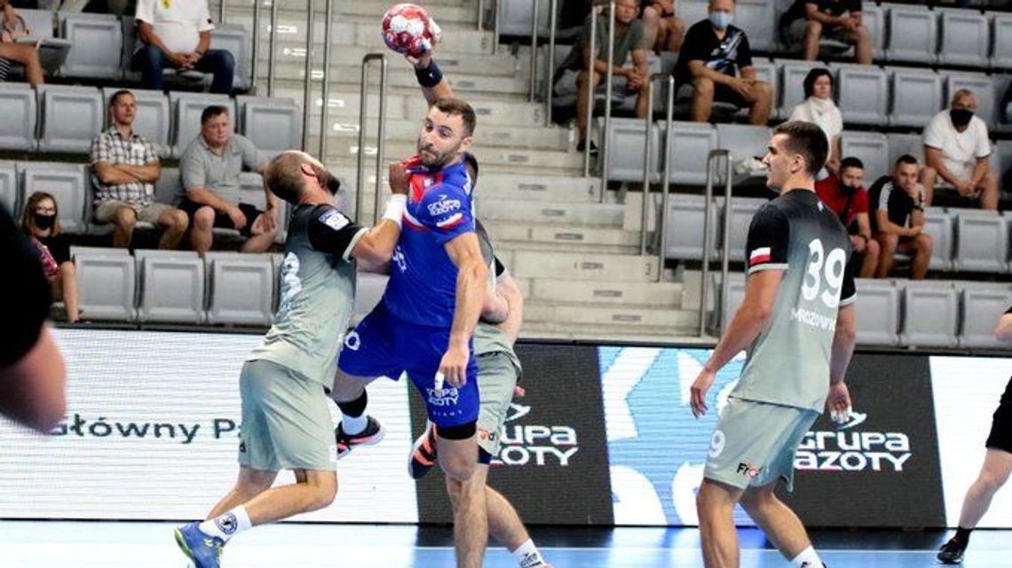 Azoty Tarnów – Azoty Puławy 20:33. Udana inauguracja Azoty Tarnów – Azoty Puławy 20:33. Udana inauguracja