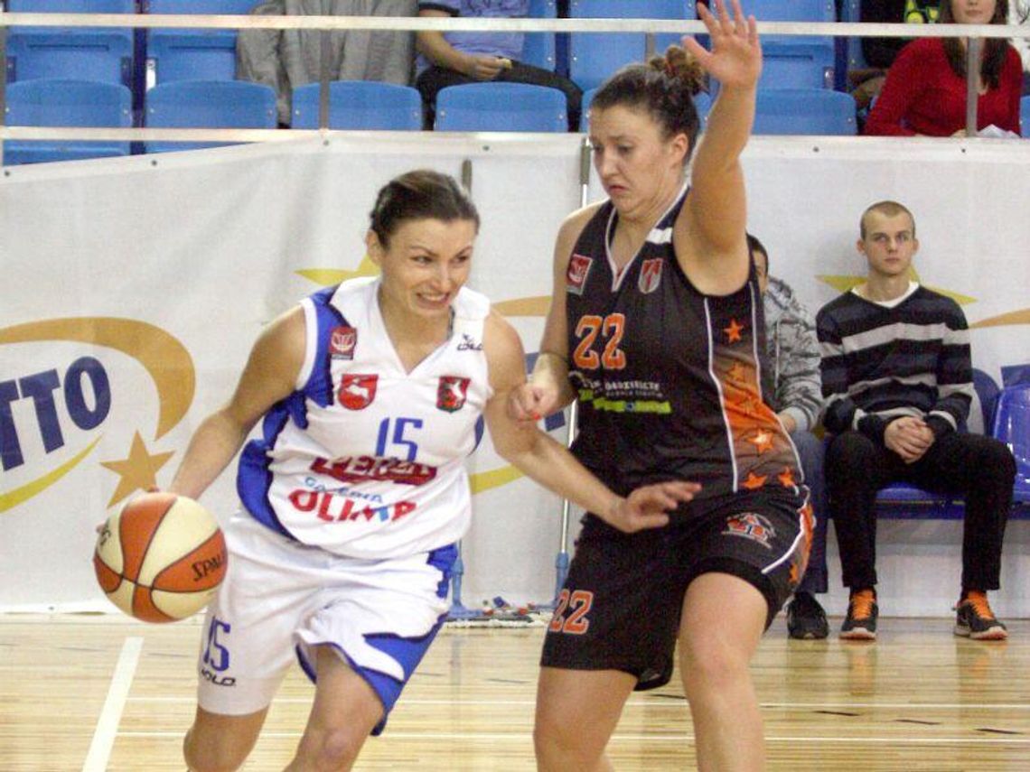 AZS UMCS przegrał na wyjeździe z Basketem 50:57 i zagra w grupie spadkowej AZS UMCS przegrał na wyjeździe z Basketem 50:57 i zagra w grupie spadkowej