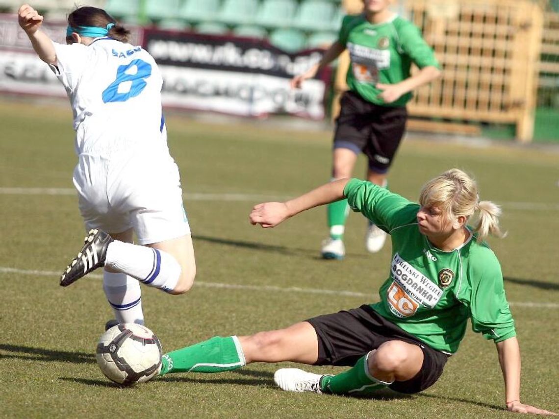 AZS Wrocław – Górnik Łęczna 0:1, Medyk Konin – AZS PSW Biała Podlaska 3:0 AZS Wrocław – Górnik Łęczna 0:1, Medyk Konin – AZS PSW Biała Podlaska 3:0
