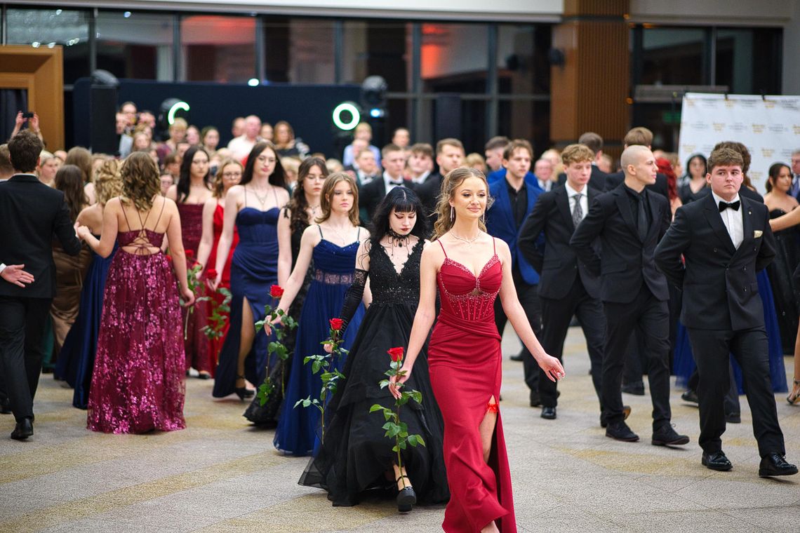 Bal, który zapamiętają na długo! Studniówka Zespołu Szkół nr 2 w Lubartowie Bal, który zapamiętają na długo! Studniówka Zespołu Szkół nr 2 w Lubartowie