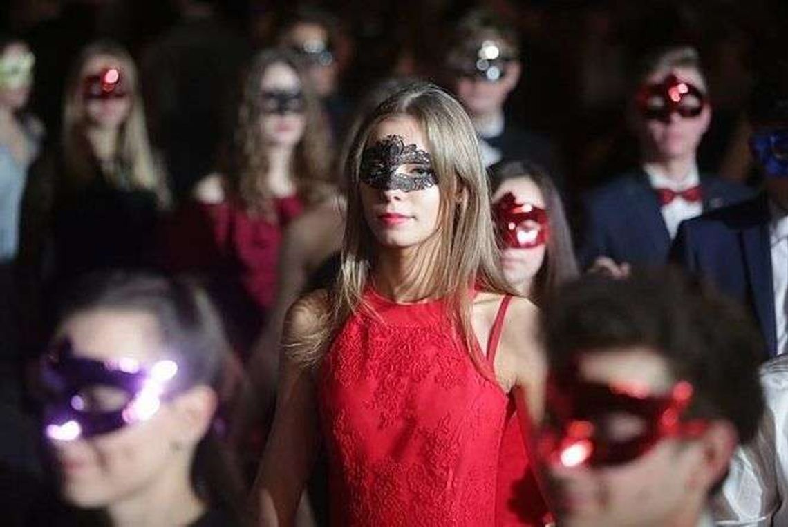 Bal Młodych KSM 2018: Bawili się w maskach, jak w Wenecji [zdjęcia]