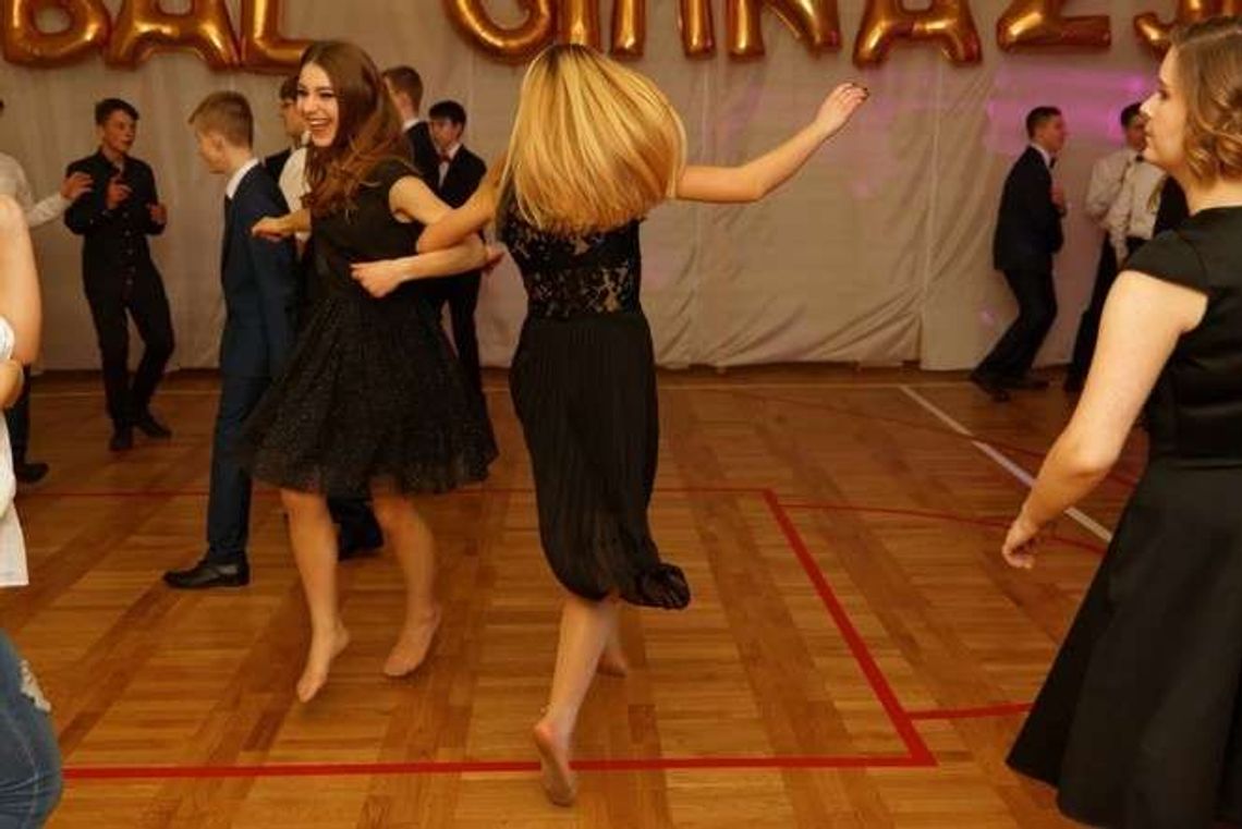 Bal uczniów Gimnazjum nr 7 w Lublinie (zdjęcia) Bal uczniów Gimnazjum nr 7 w Lublinie (zdjęcia)