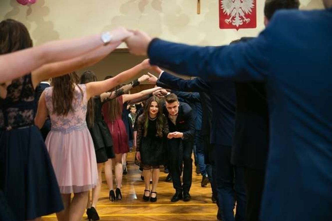 Bale gimnazjów nr 4 i 5 w Zamościu [zdjęcia]