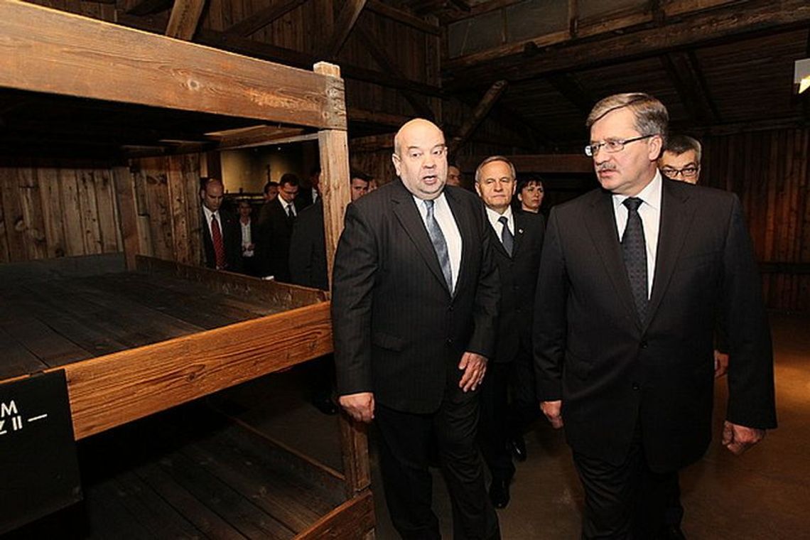 Barak oświęcimski w Waszyngtonie a sprawa polska. Jak rozwiązać problem?