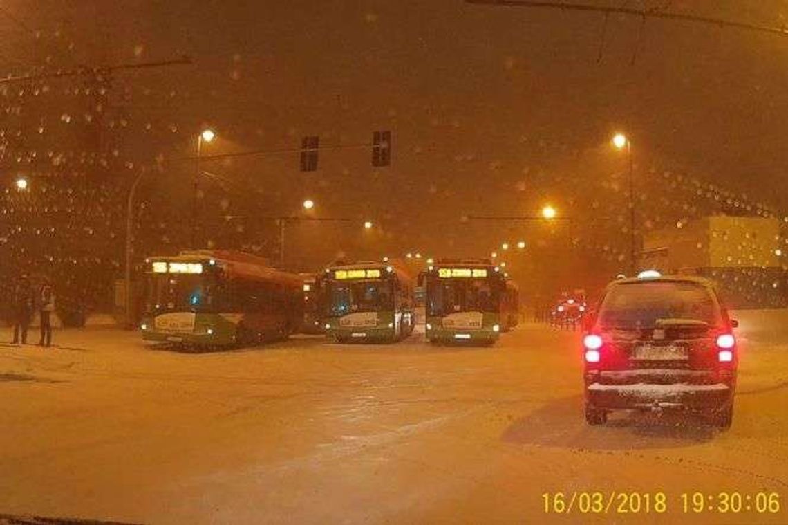 Bardzo trudne warunki na drogach. Mnóstwo kolizji, korki na ulicach Lublina