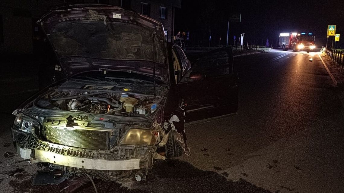 Barierki zakończyły nocną przejażdżkę pijanego kierowcy