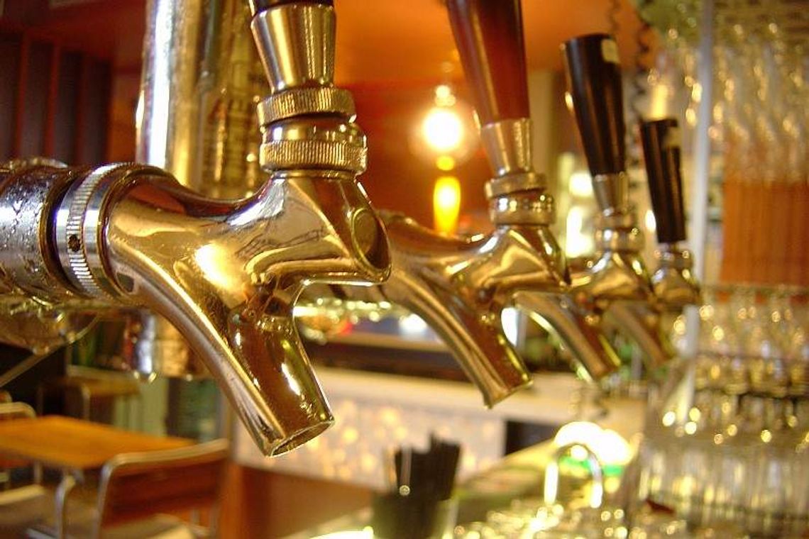 Barman okazał się złodziejem. Ukradł ponad 3 tys. zł