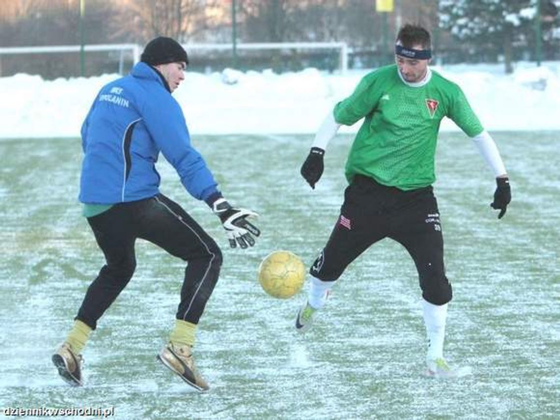 Bartosz Tomczuk w Stali Poniatowa. Kolejne sparingi IV-ligowców