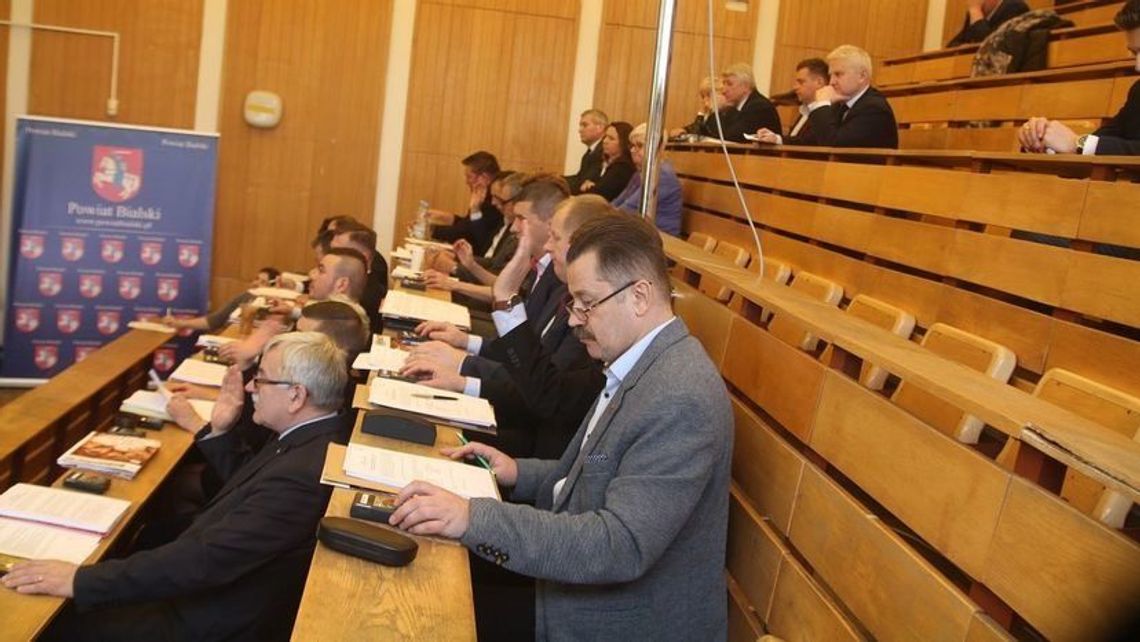 Bataliony Chłopskie podzieliły radnych. Dyskusja zeszła na MO i PZPR Bataliony Chłopskie podzieliły radnych. Dyskusja zeszła na MO i PZPR