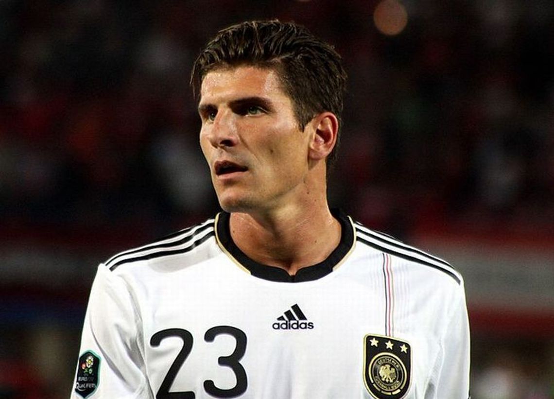 Bayern - FC Basel 7:0, Inter pożegnał się z Ligą Mistrzów (wideo)