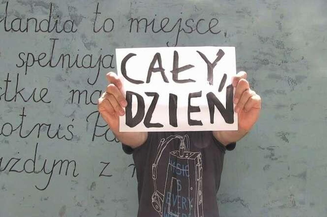 Będą przez 24 godziny rysować komiksy. Temat? Niespodzianka