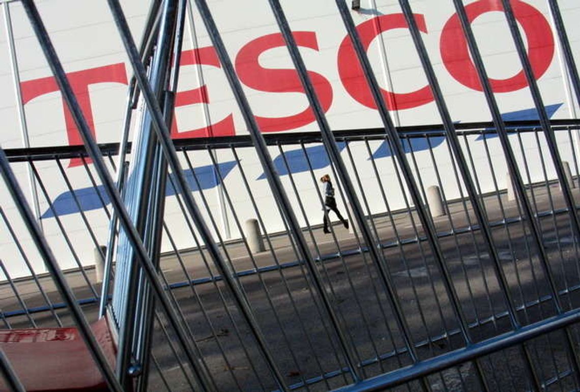 Będą zwolnienia w Tesco. Obejmą 10 hipermarketów. W Lublinie i regionie