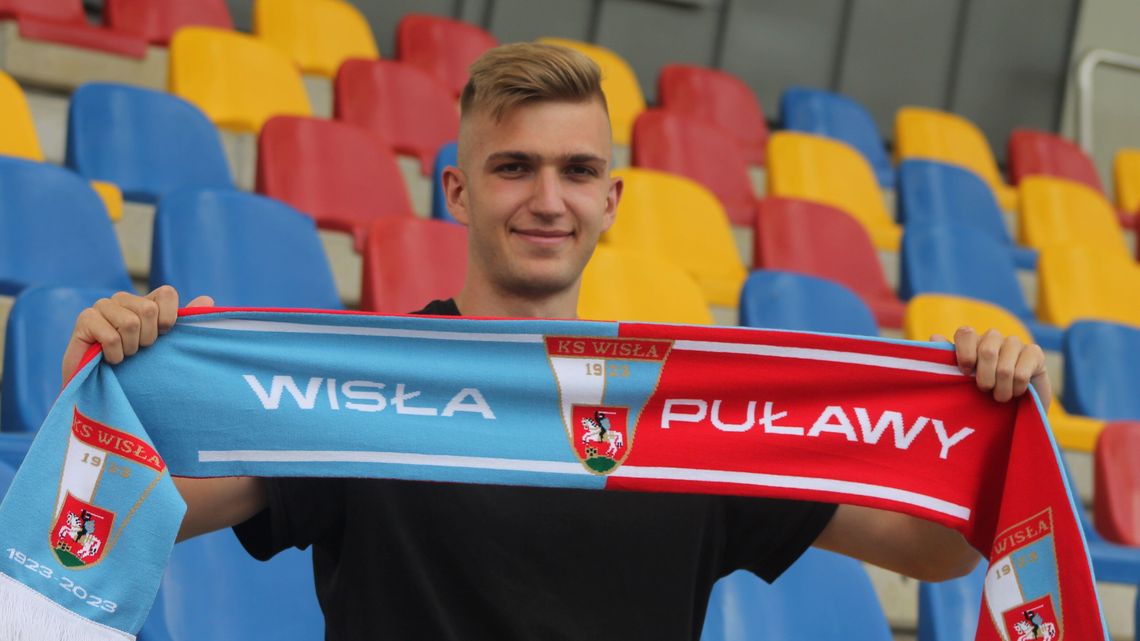 Będąca w ciągłej budowie Wisła Puławy zaczyna dziś sezon wyjazdowym meczem z rezerwami ŁKS Łódź