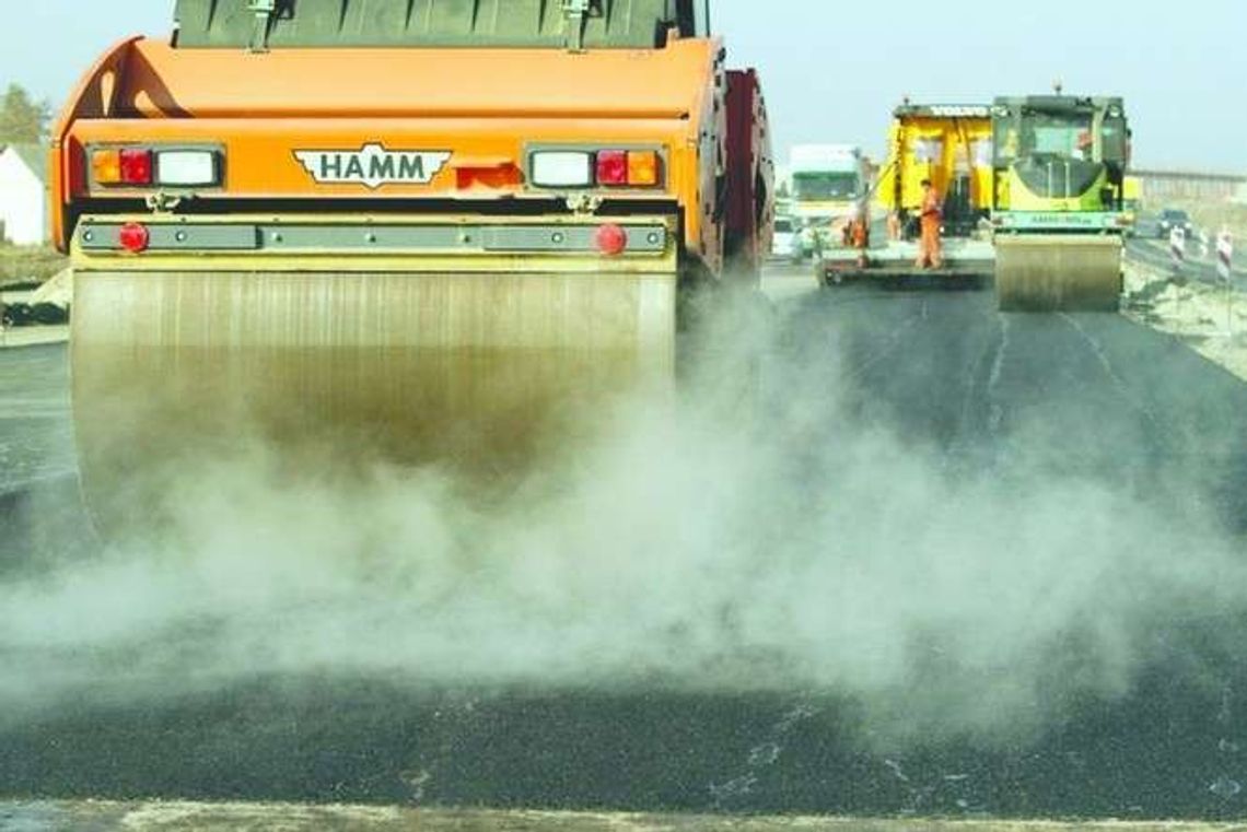 Będzie ciężko, ma być równo. Rusza remont drogi Łęczna-Biskupice Będzie ciężko, ma być równo. Rusza remont drogi Łęczna-Biskupice