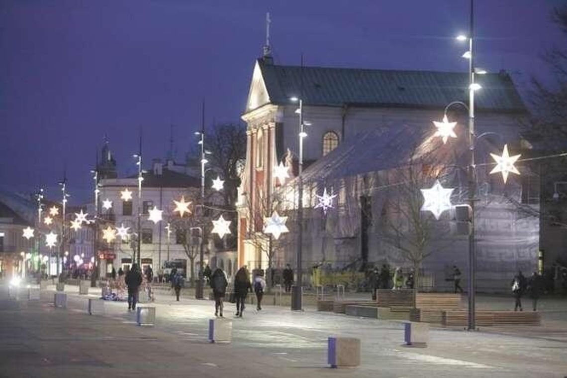 Będzie można się kąpać w fontannie? Nowy projekt regulaminu placu Litewskiego Będzie można się kąpać w fontannie? Nowy projekt regulaminu placu Litewskiego