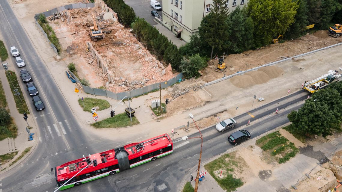 Będzie trzeba jechać inaczej. Kolejne zmiany w rejonie Al. Racławickich już we wtorek