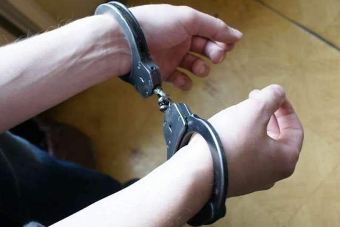 Bełżyce: Zranił nożem trzy osoby i uciekł. Był pijany