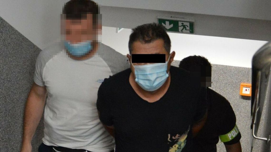 Bezczelna kradzież i szybka ucieczka. Wpadli po kwadransie na obwodnicy Biłgoraja