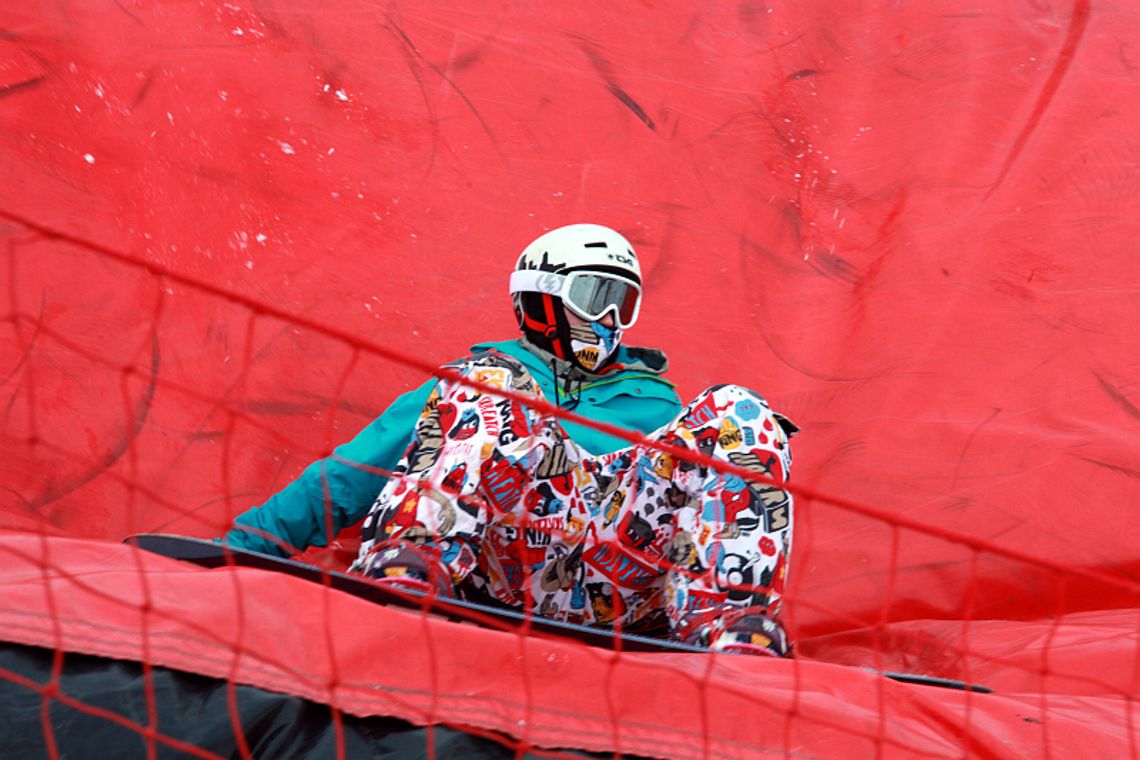 Bezpieczny stok na Globus Ski: Skakali na czym się da (zdjęcia) Bezpieczny stok na Globus Ski: Skakali na czym się da (zdjęcia)