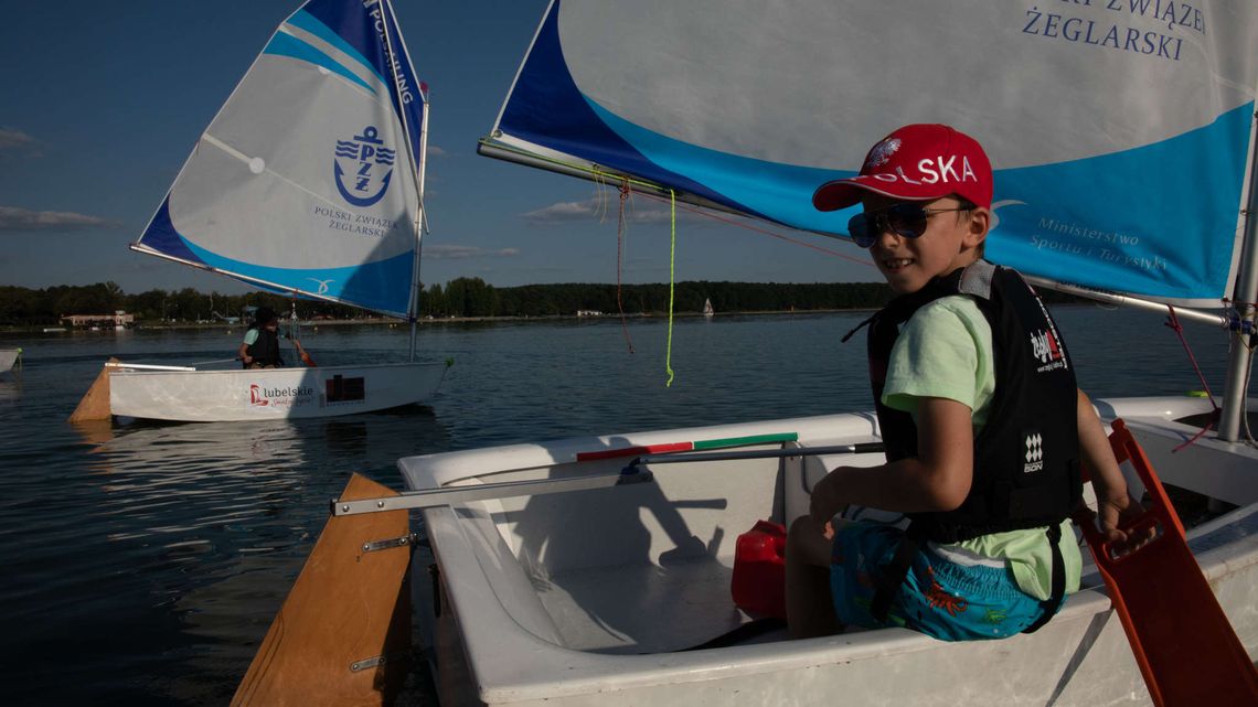 Bezpłatne kursy żeglarskie dla dzieci nad Zalewem Zemborzyckim