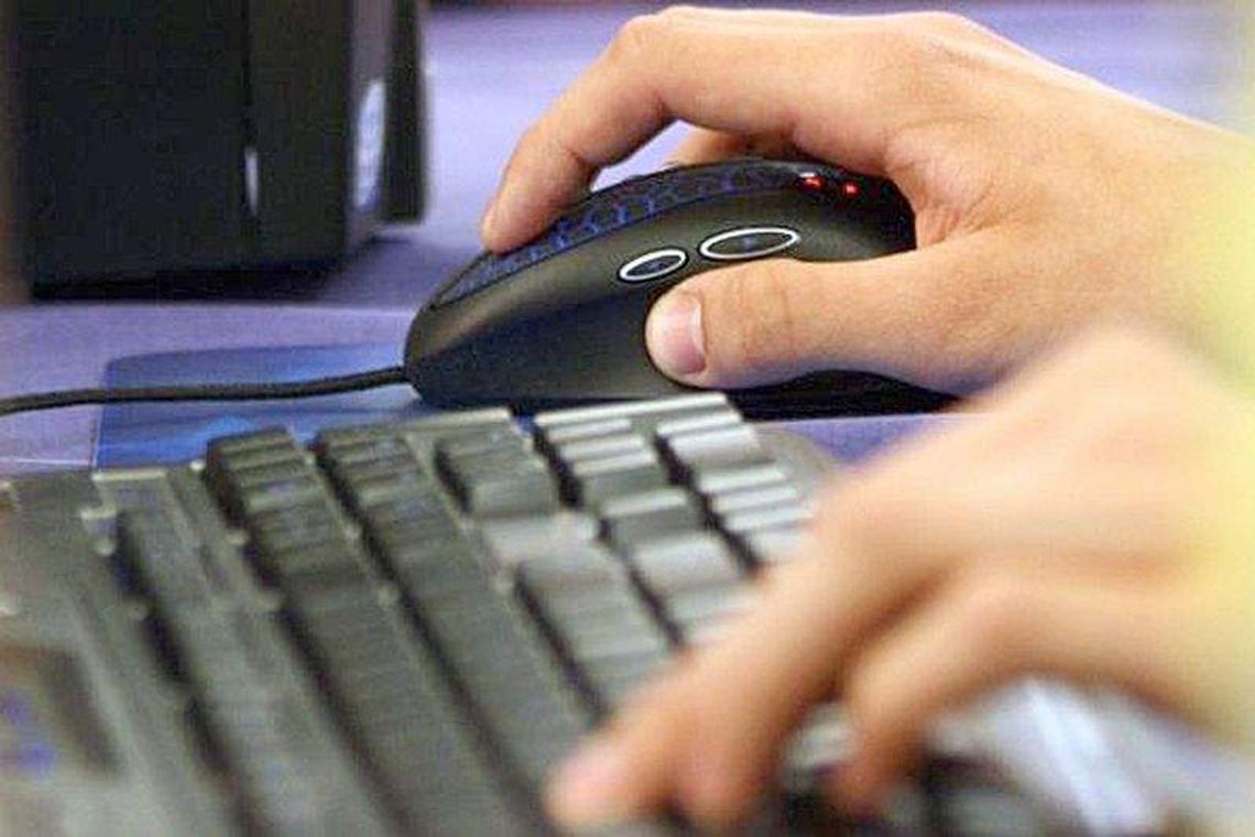 Bezpłatne szkolenia komputerowe i nauka korzystania z internetu