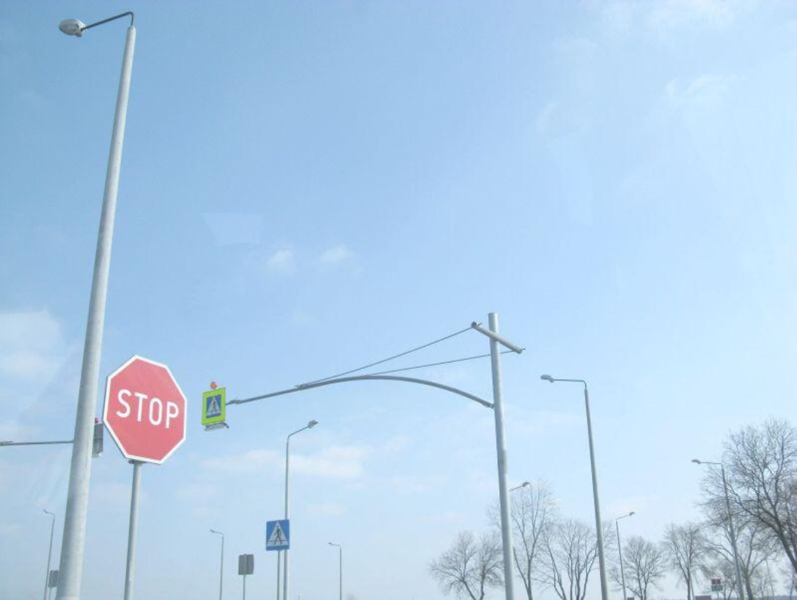 Biała Podlaska: Ciemno w mieście, obwodnica w blasku 