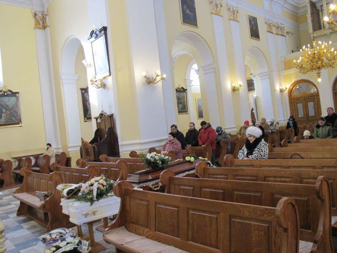 Biała Podlaska. Dziś odbył się pogrzeb ofiar tragicznego pożaru