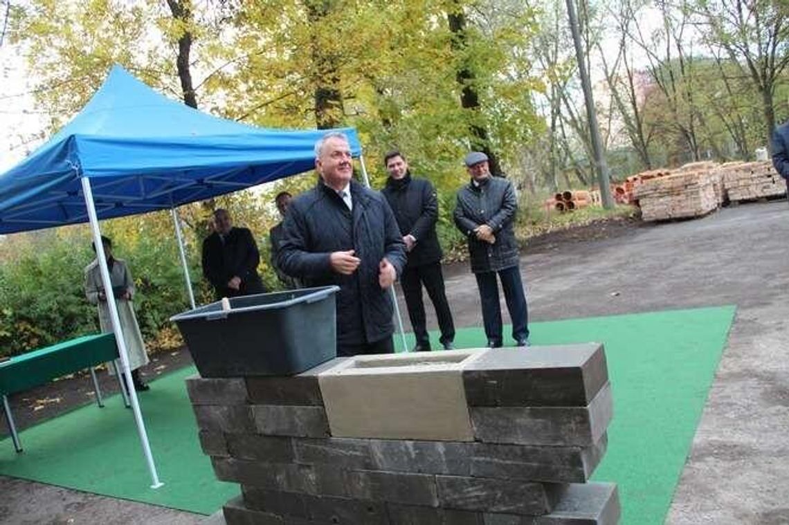 Biała Podlaska: Kamień pod Domowy Szpital wmurowany Biała Podlaska: Kamień pod Domowy Szpital wmurowany