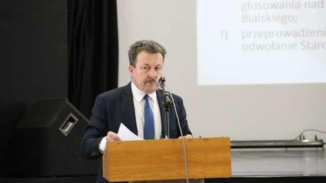 Biała Podlaska: Kiedyś dyrektor pogotowia. Teraz zastępca z okrojonym etatem Biała Podlaska: Kiedyś dyrektor pogotowia. Teraz zastępca z okrojonym etatem