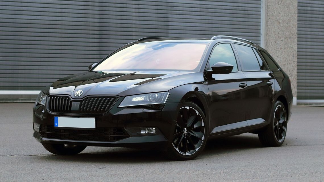 Biała Podlaska: "Limuzyna zamiast Haidara". W internecie zawrzało po zakupie samochodu 