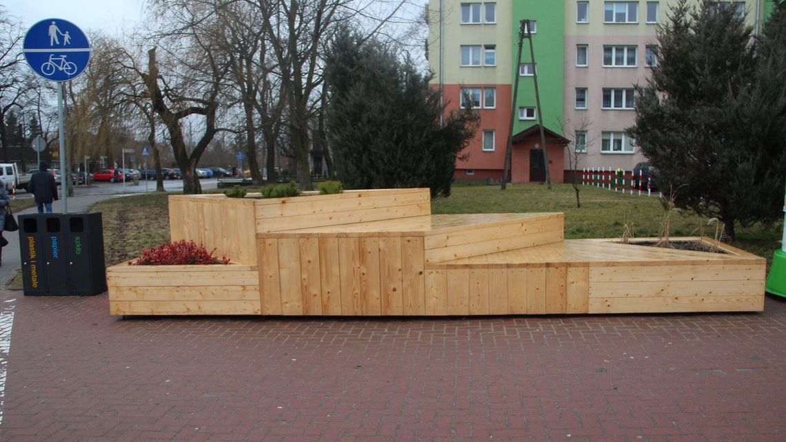 Biała Podlaska. Miejskie parklety nie wszystkim się podobają Biała Podlaska. Miejskie parklety nie wszystkim się podobają