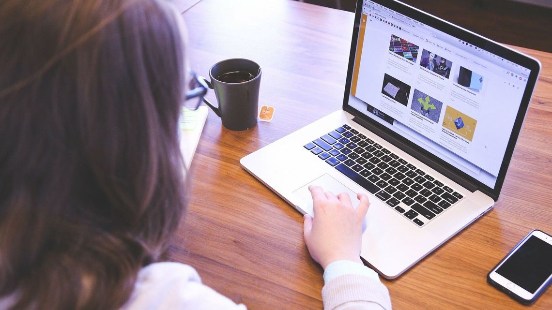 Biała Podlaska. Mieszkaniec skarży się na słaby internet Biała Podlaska. Mieszkaniec skarży się na słaby internet