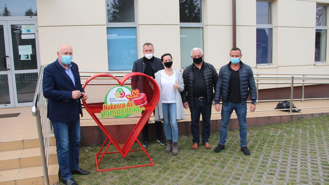 Biała Podlaska. Nie wszystkie szkoły chciały pojemniki na nakrętki. "Smuci nas to" Biała Podlaska. Nie wszystkie szkoły chciały pojemniki na nakrętki. "Smuci nas to"