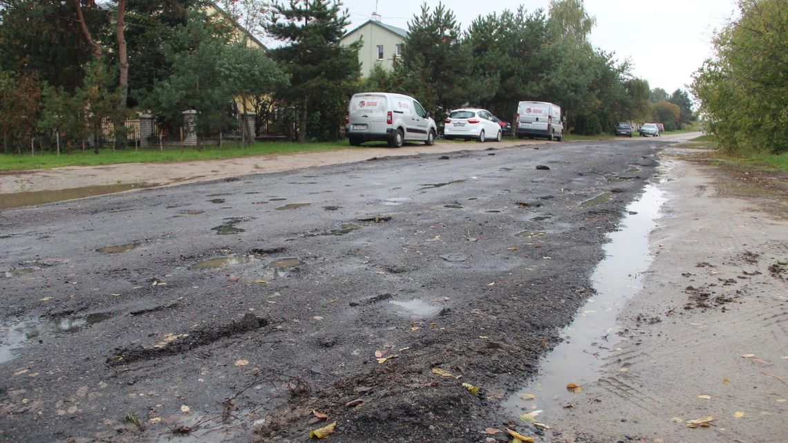 Biała Podlaska: Nowa nawierzchnia drogi „To zatruwanie mieszkańców” 