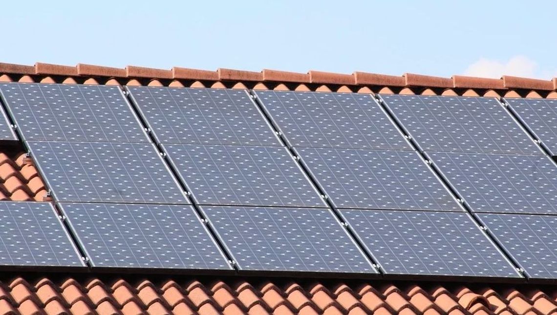 Biała Podlaska: Odnawialne Źródła Energii są, czy nie ma? Radny ma wątpliwości 