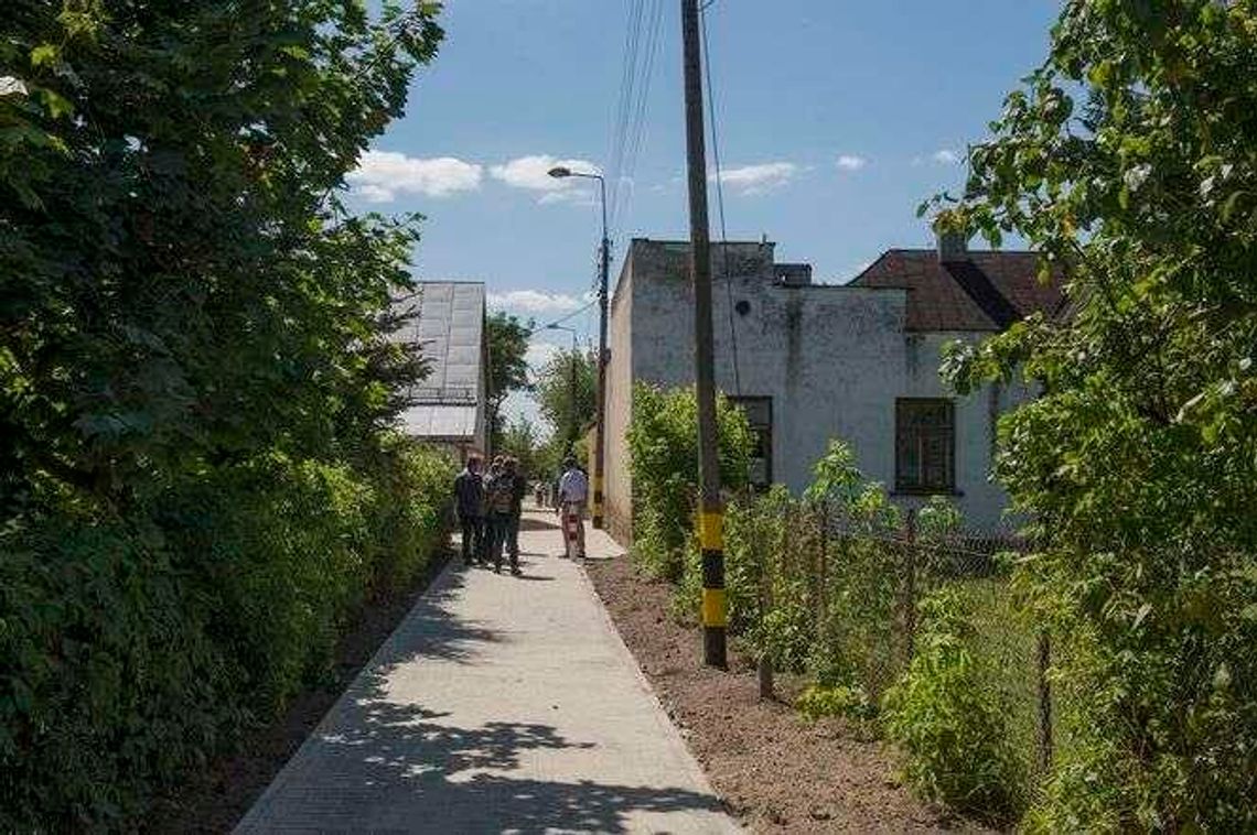 Biała Podlaska: Przesmyk Kleeberga wyłożony kostką 