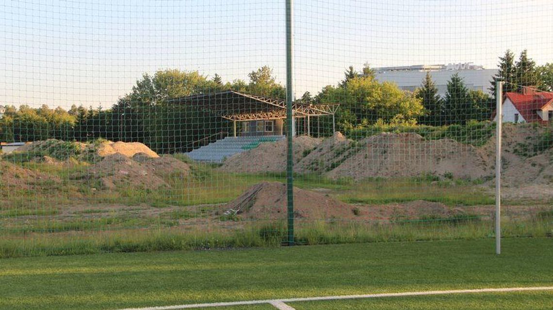 Biała Podlaska: Przetargi na parking i boisko przy stadionie do powtórki