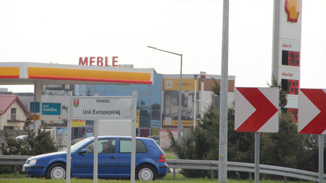 Biała Podlaska: Radni chcą więcej unijnych symboli na rondzie 